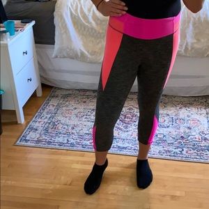 Athletic leggings